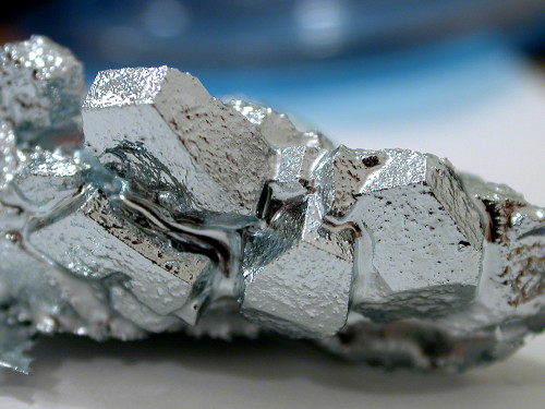 Gallium-metallic mineral